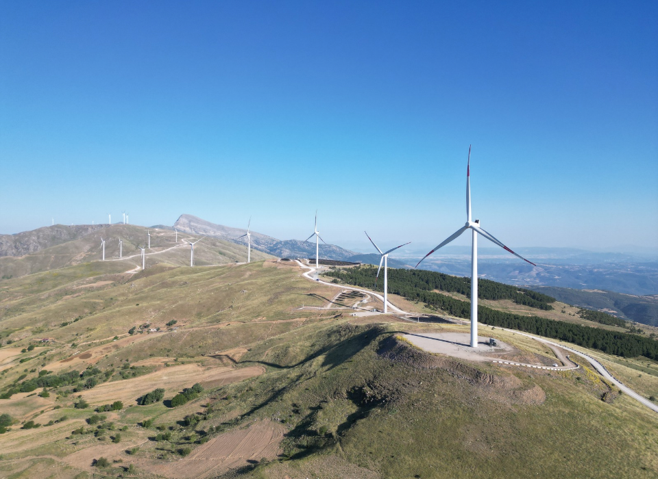Akfen Yenilenebilir Enerji 2025’te Yaklaşık 700 Bin Hanenin Yıllık Elektrik İhtiyacına Eşdeğer Temiz Enerji Üretti