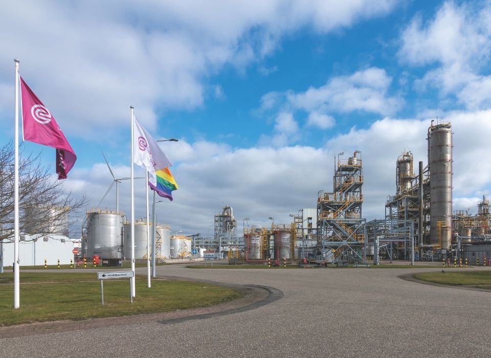 Evonik ve VoltH2, Delfzijl’de Yeşil Hidrojene Öncülük Ediyor