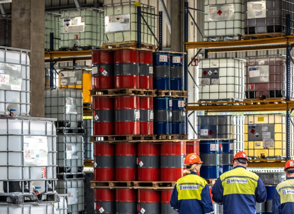 Brenntag Essentials Acquires Gefahrstoffzentrum