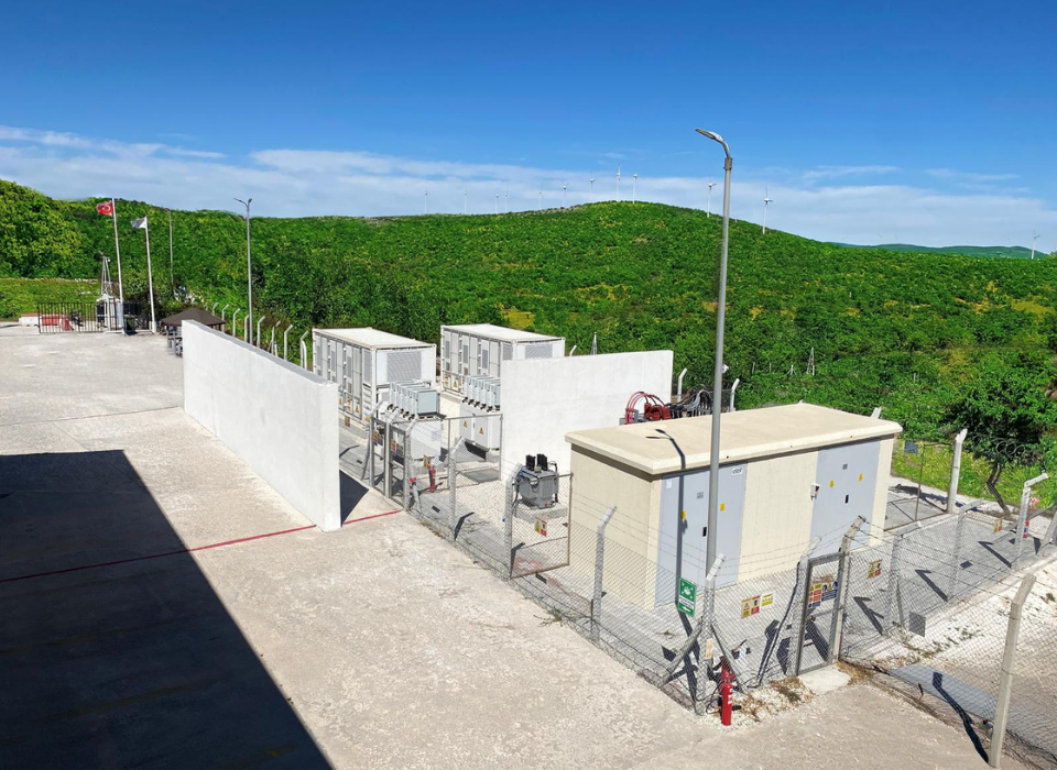 Polat Enerji, Türkiye’nin İlk Entegre Elektrik Depolama Sistemini Devreye Aldı