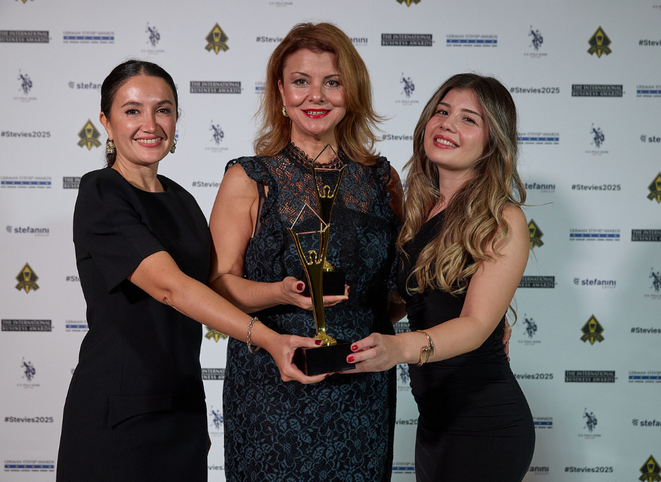 Bingo ve Molped Stevie Awards İle Taçlandırıldı