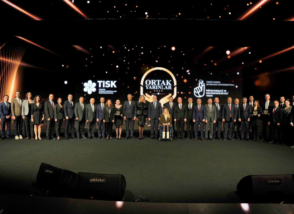 Akçansa’nın Yapay Resif Projesine Ortak Yarınlar Ödülü