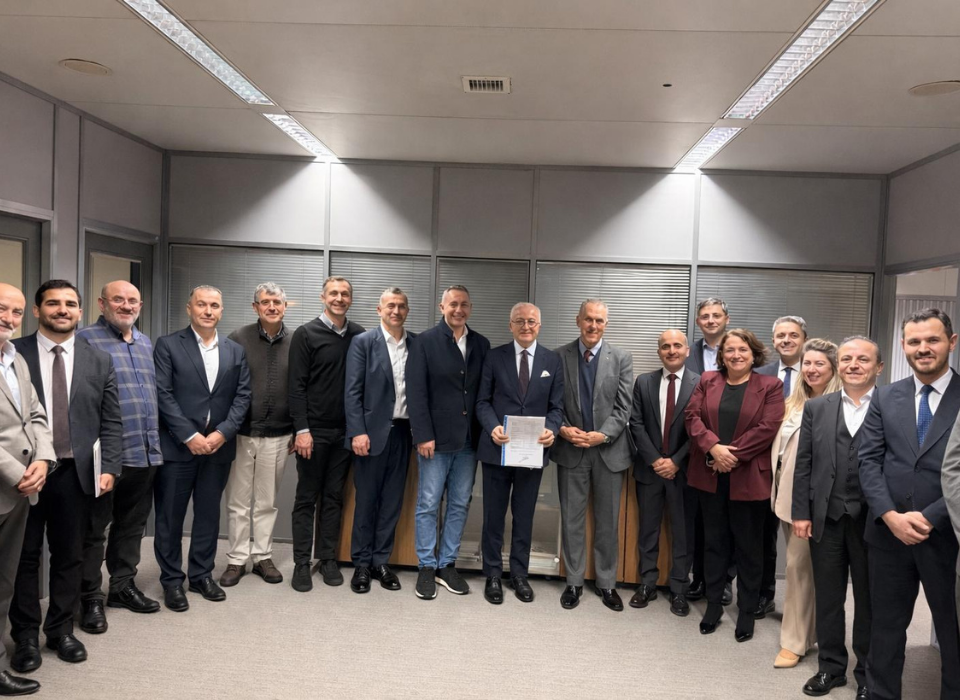 Aksa Doğalgaz, AGDAŞ’ı Bünyesine Kattı