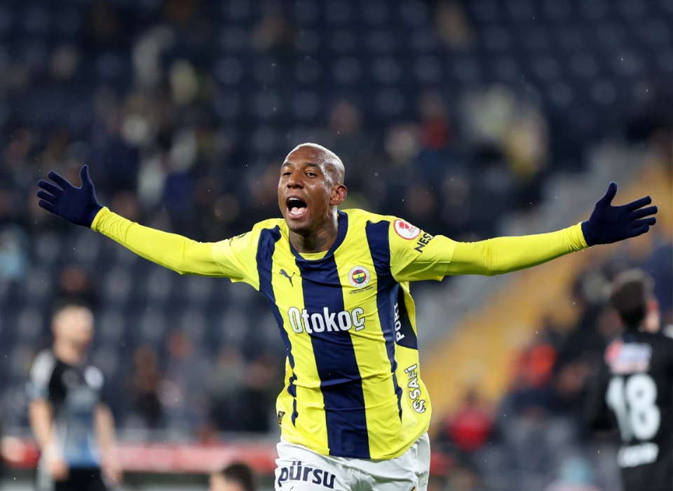 Anderson Talisca’dan TEGV’e Destek