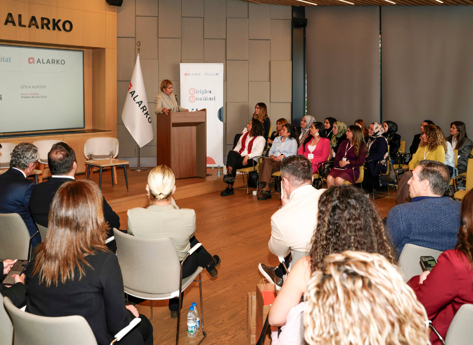 Alarko Holding, Kadın Girişimciliğini Girişim Öncüleri Programı ile Destekliyor