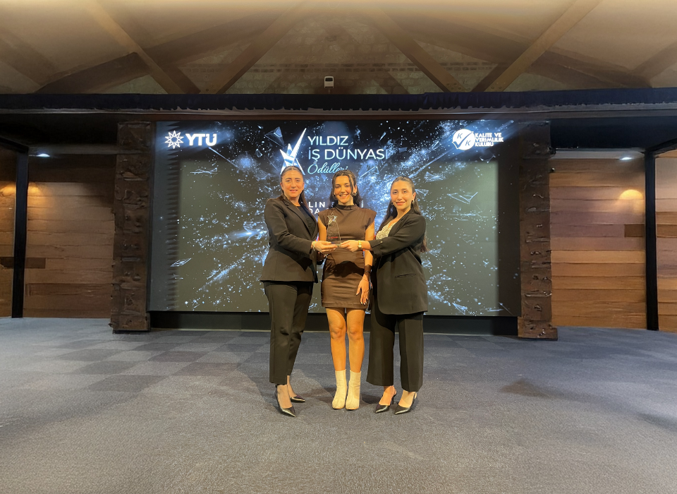 Gençlerin Seçimi: Doyuyo “Yılın En İyi Gıda Firması” Oldu