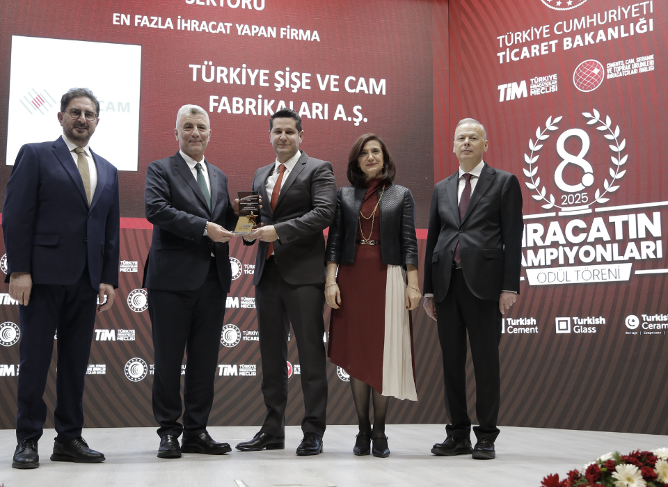 Şişecam İhracat Şampiyonluğunu 3 Ödülle Tescilledi