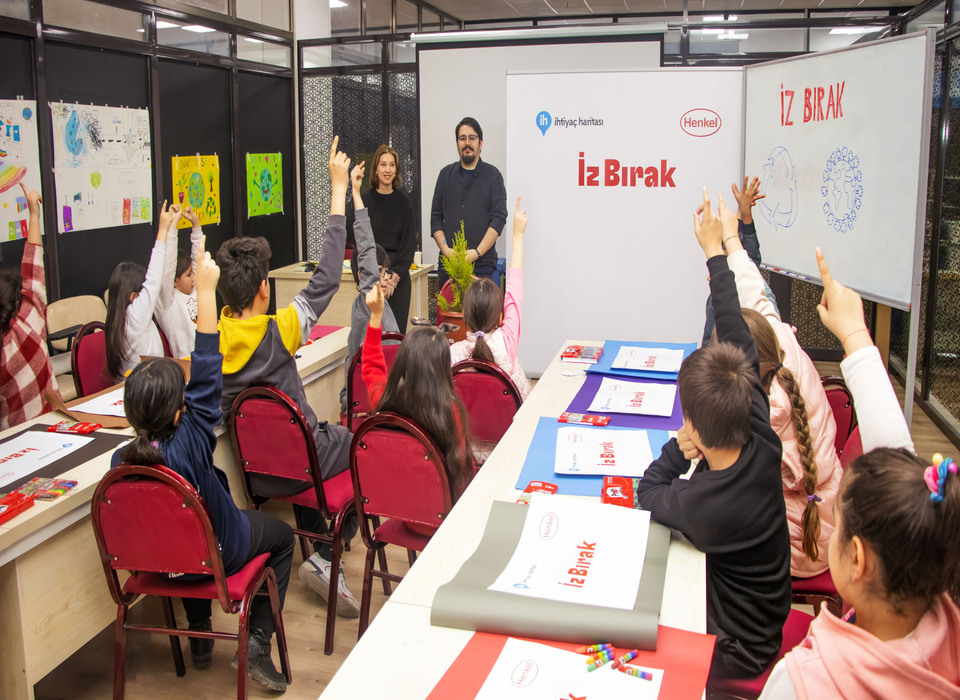 Türk Henkel’in İz Bırak Projesi, Bu Yıl İzmirli Çocuklarla Buluşuyor
