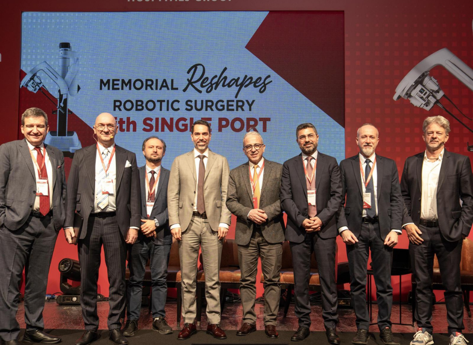 30 Ülkeden 200’den Fazla Hekim Single Port Robotik Cerrahiyi İstanbul’da Tartıştı