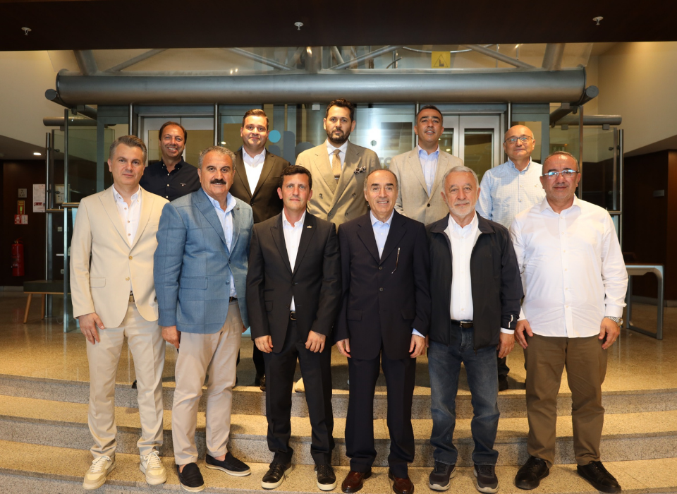 Zeytin ve Zeytinyağında Rekor Rekolte Beklentisi: Sektörden İhracat Çağrısı