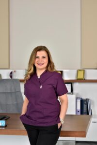 Dr. Elif Pahsa